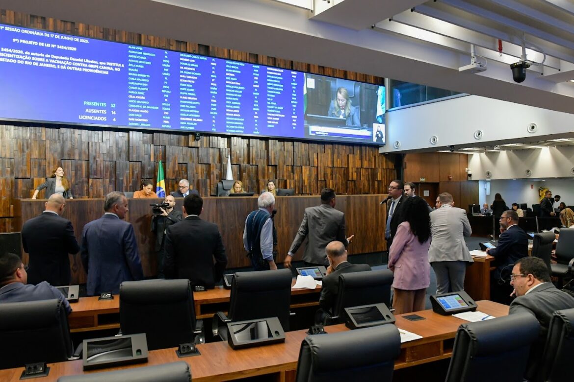 17062025_173341plenrio1