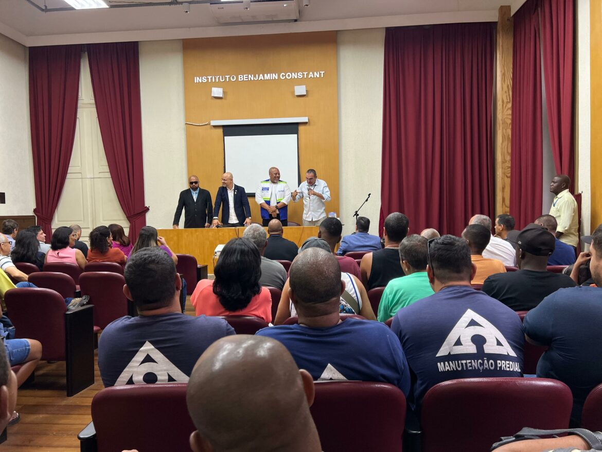 6c0f55355c11428a9d1df83887a710b2