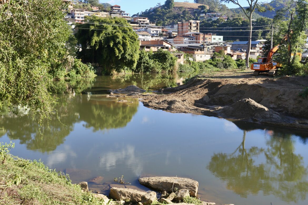 779ed345745a43e4a4b4680b9daebd38