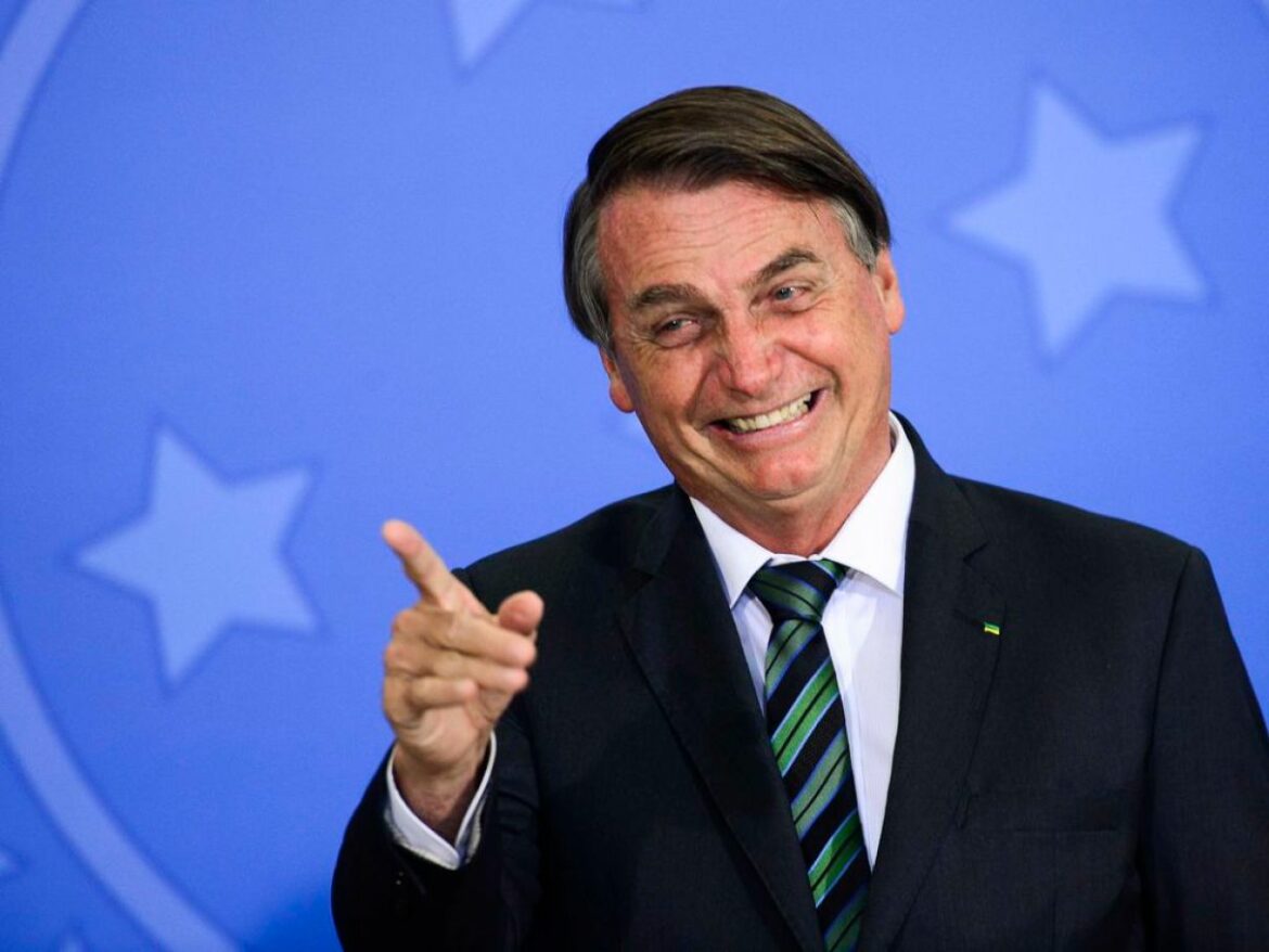 Bolsonaro-sorrindo