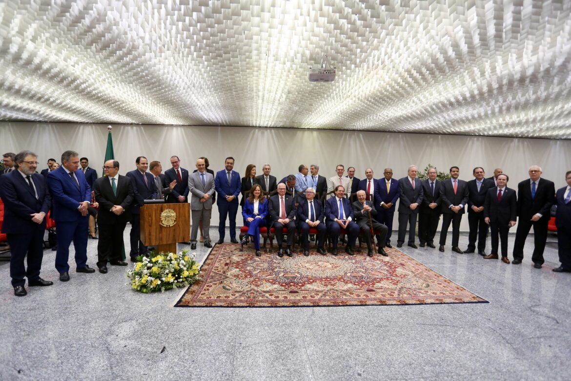 cc55c94161e44db0b82e76de69bc2a33