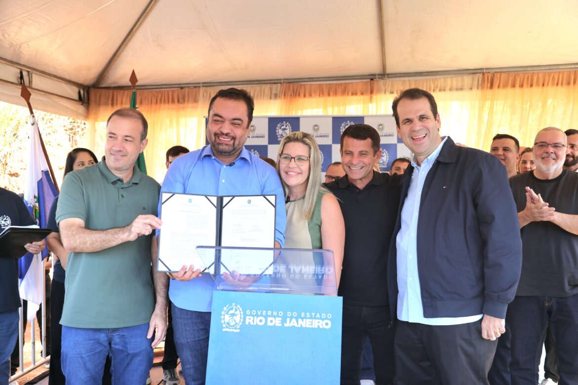 cfee1c144d0541bdb9781244ba2cc13f