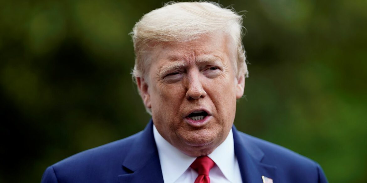 donald_trumpeuacasa_branca_em_washington1705200344